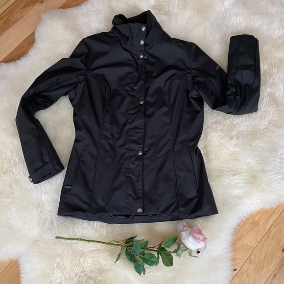 Sunice Jackets & Blazers - ❣️HP❣️Sunice black ski jacket size 6